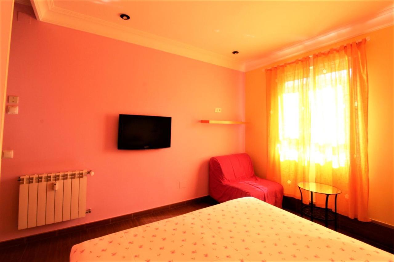 Hostal Arco Iris Madrid Ngoại thất bức ảnh