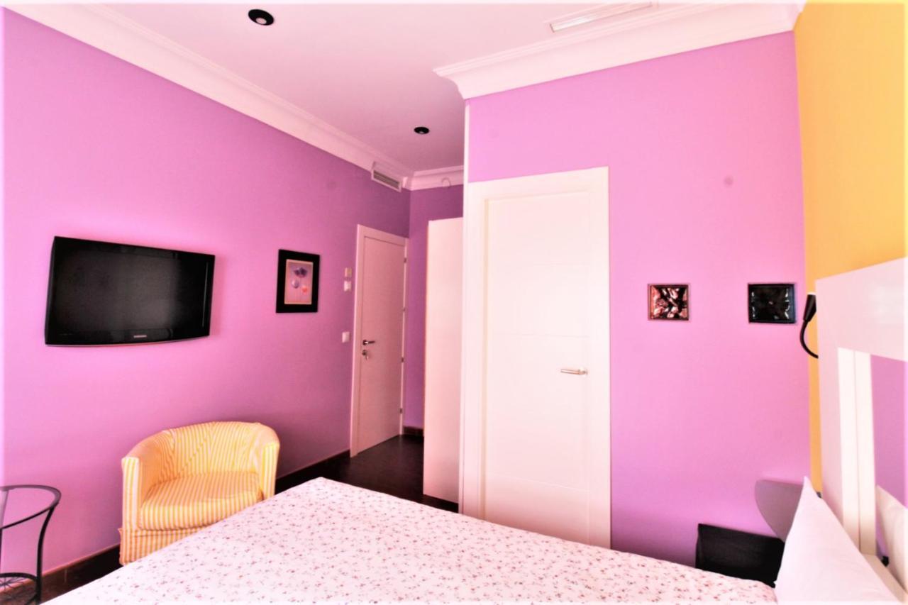 Hostal Arco Iris Madrid Ngoại thất bức ảnh